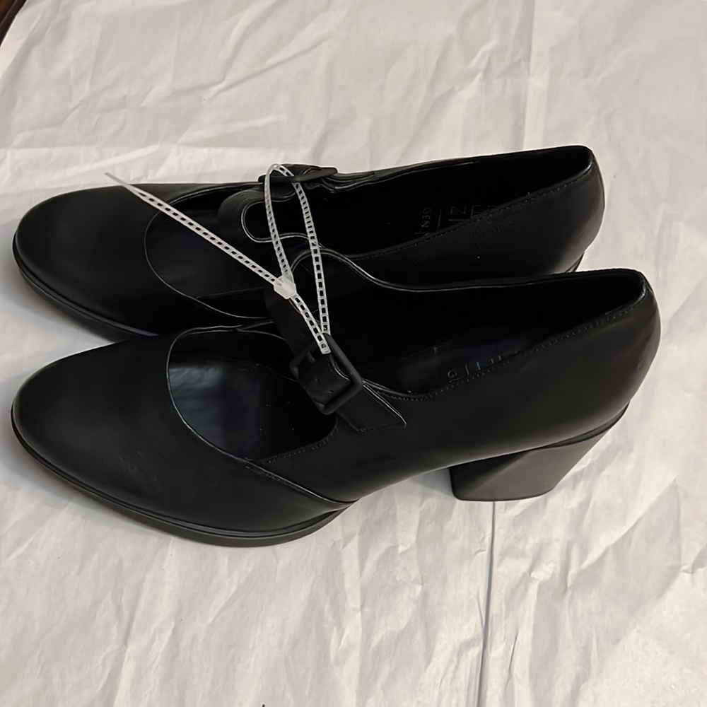 Naturalizer Genn Spark Mary Jane Platform Pump - Picture 4 of 9